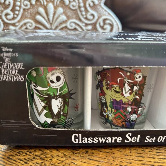 Disney| The Nightmare Before Christmas Glassware Set of 4 Christmas Halloween - Picture 2 of 5